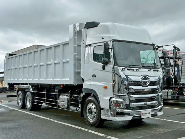 ホイールはアルミ製です。|日野 プロフィア 2DG-FS1AHE(6x4)の写真2