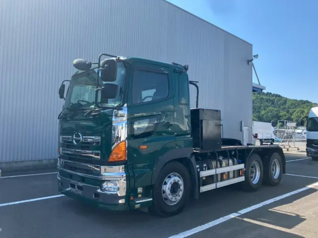 フロント周り、メッキパーツで飾っています。|日野 プロフィア QDG-SS1EKDAの写真1