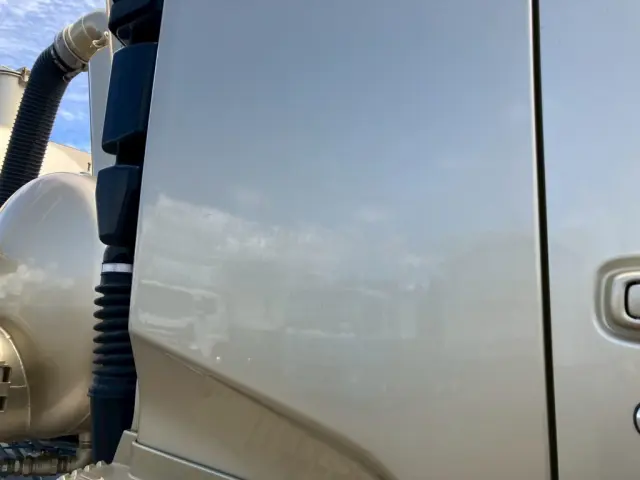 運転席側クォーターパネルに看板跡があります。|ＵＤ ビックサム 2PG-CW5ELの写真42