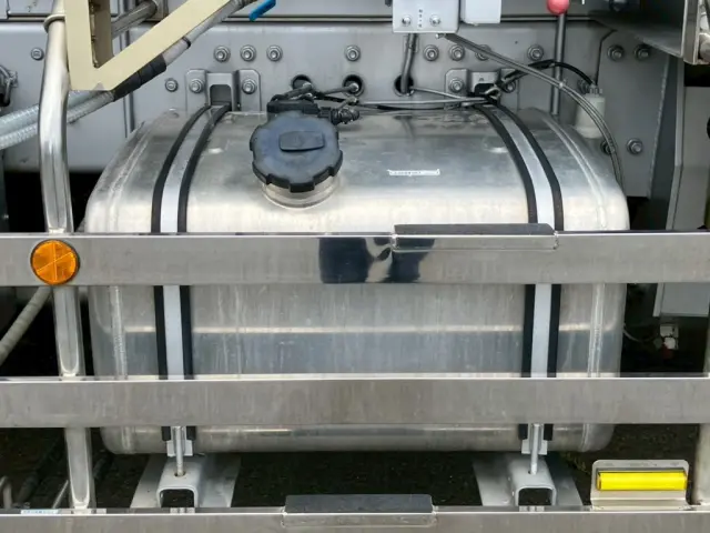 燃料タンクは200Lです。|ＵＤ ビックサム 2PG-CW5ELの写真46