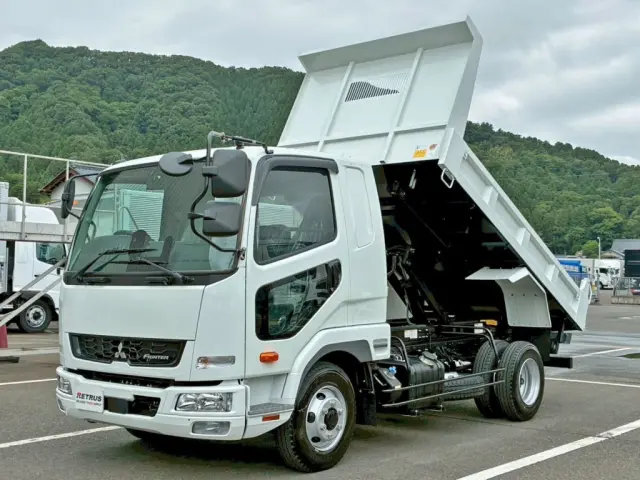 三菱 ファイター 2KG-FK62F(2WD)の写真1