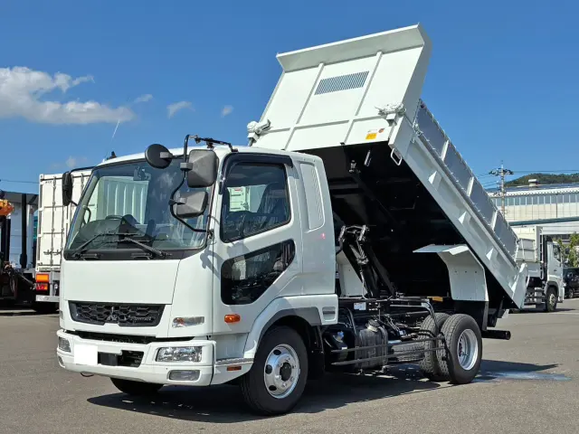 三菱 ファイター 2KG-FK62F(2WD)の写真1