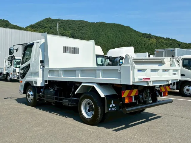 三菱 ファイター 2KG-FK62F(2WD)の写真3