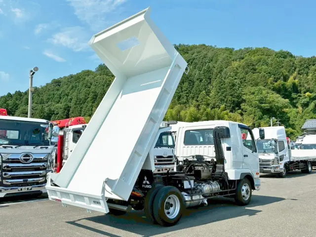 三菱 ファイター 2KG-FK62F(2WD)の写真4