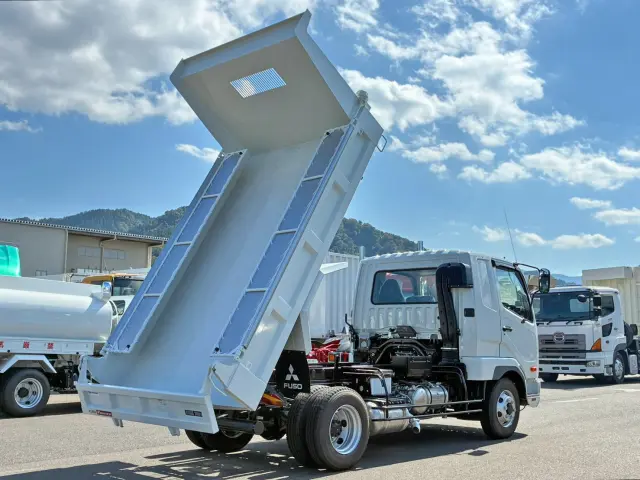 三菱 ファイター 2KG-FK62F(2WD)の写真4