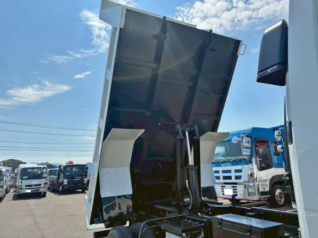 三菱 ファイター 2KG-FK62F(2WD)の写真10