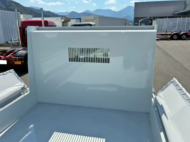 三菱 ファイター 2KG-FK62F(2WD)の写真10