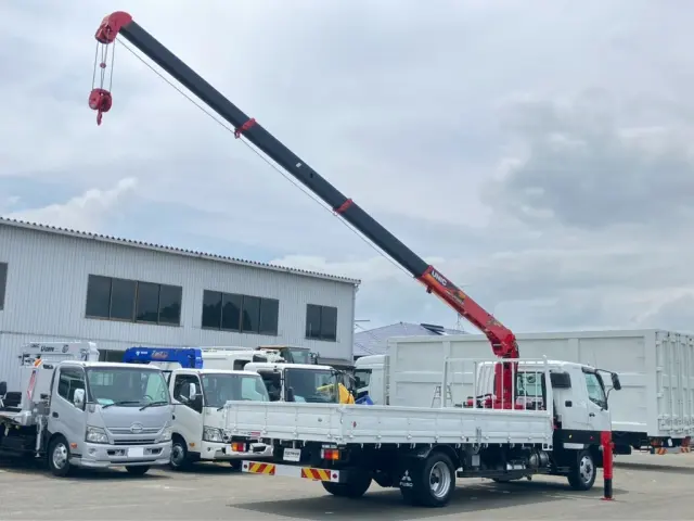 三菱 ファイター 2KG-FK62F(2WD)の写真4
