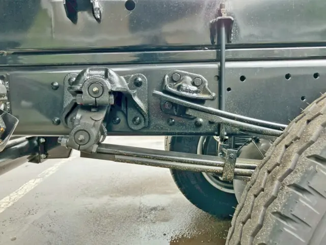 リーフサスです。|三菱 ファイター 2KG-FK62F(2WD)の写真5