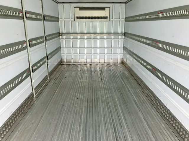 三菱 ファイター 2KG-FK64F(2WD)の写真11