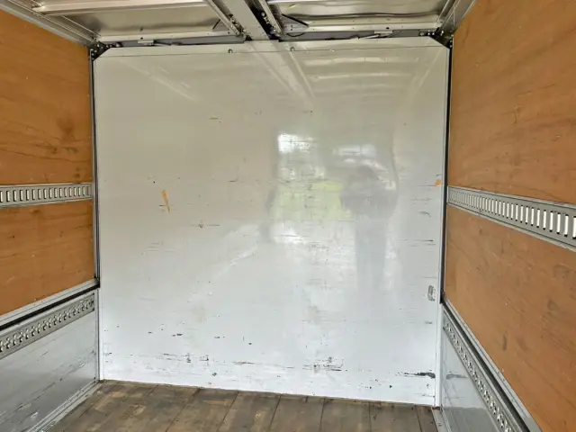 三菱 ファイター 2KG-FK64F(2WD)の写真13