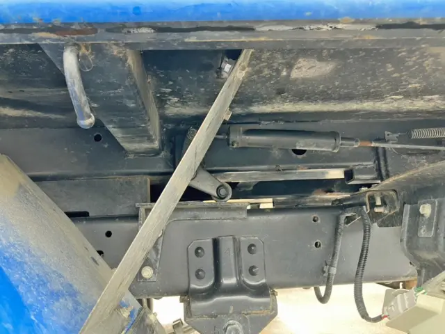 シャーシとネタの状態です。(縦ネタ・横ネタ鉄製です)|日野 デュトロ 2KG-XZU675T(4WD)の写真6