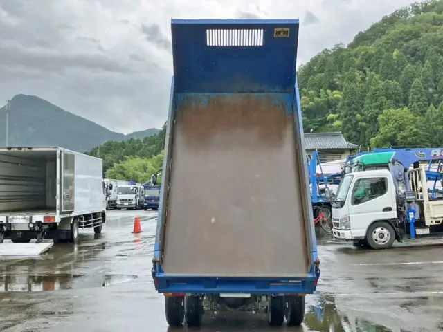日野 デュトロ 2KG-XZU675T(4WD)の写真9