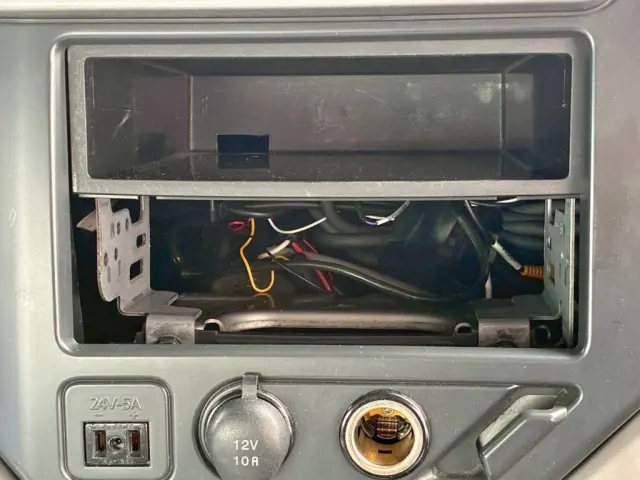 コンソールボックスが欠品しています。|UD ビックサム 2PG-GK5AADの写真28