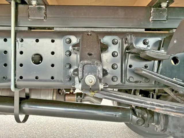 リーフサスです。|三菱 キャンター 2RG-FEB80(2WD)の写真5