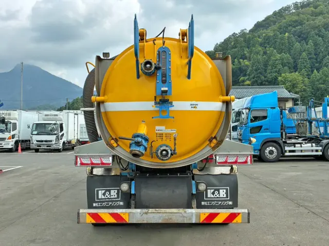 積載物は汚水です。|日野 プロフィア 2DG-FS1AJAの写真13