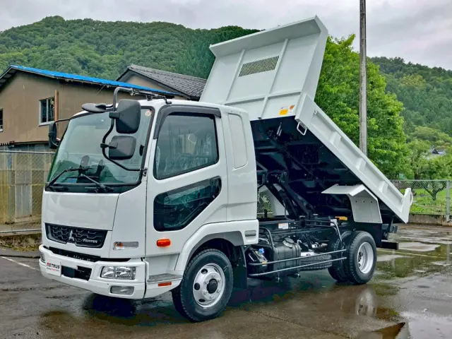 三菱 ファイター 2KG-FK62F(2WD)の写真1