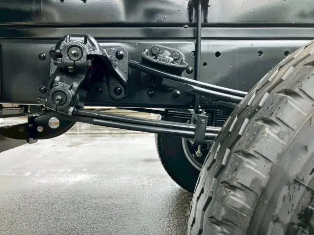 リーフサスです。|三菱 ファイター 2KG-FK62F(2WD)の写真5