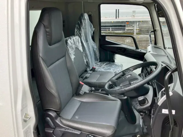 三菱 ファイター 2KG-FK62F(2WD)の写真7