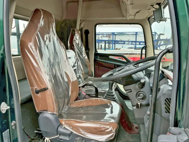 ハイルーフキャビンです。(乗車定員は3名です)|日野 レンジャー 2KG-FD2ABA(2WD)の写真7