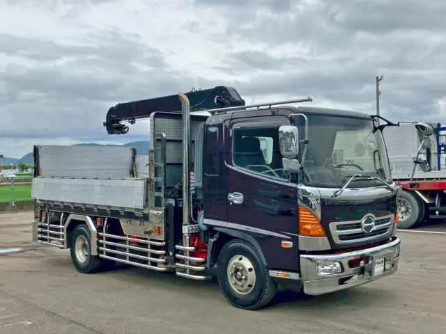 運転席側アオリを1段階下した状態です。|日野 レンジャー KK-FD1JGEA(2WD)の写真3