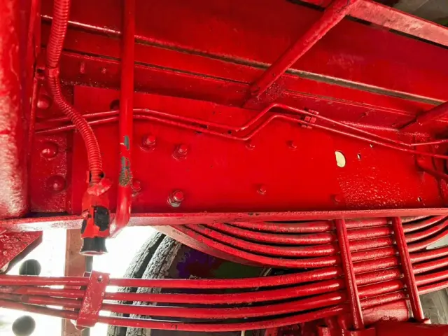 助手席側メインフレーム内側にパッチ当てがあります。|日野 レンジャー KK-FD1JGEA(2WD)の写真43