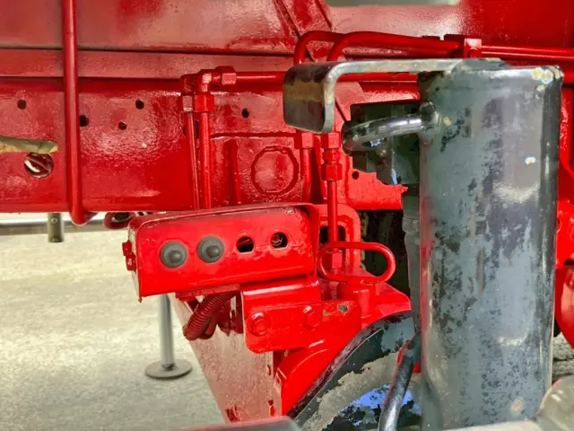 運転席側リヤジャッキの操作スイッチです。|日野 レンジャー KK-FD1JGEA(2WD)の写真49