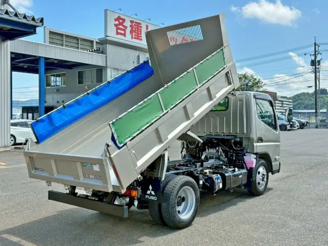 三菱 キャンター 2RG-FBA60(2WD)の写真4