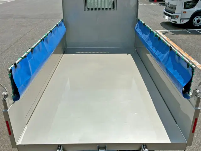 三菱 キャンター 2RG-FBA60(2WD)の写真9