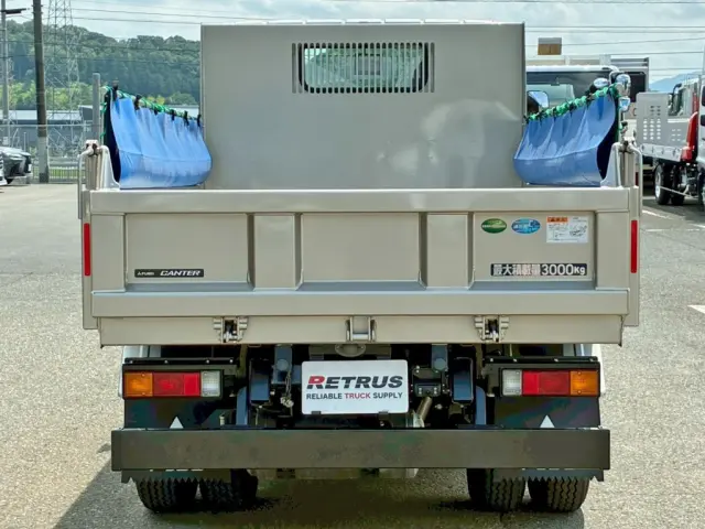 リヤ周りの状態です。|三菱 キャンター 2RG-FBA60(2WD)の写真19