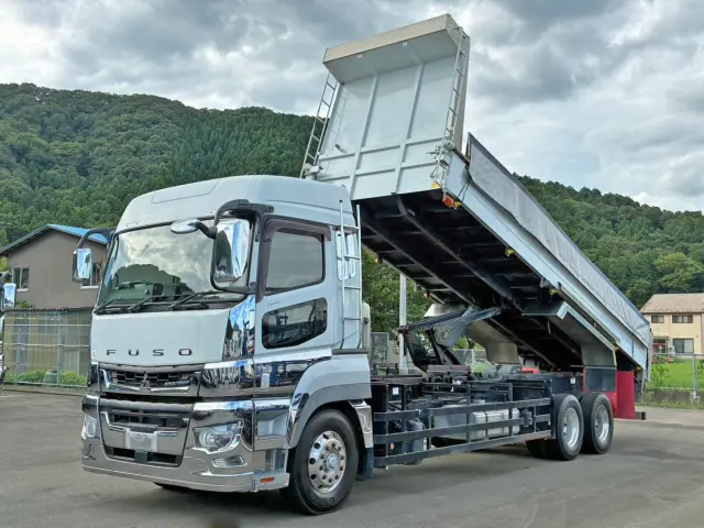 積載11.5tの三菱ふそう スーパーグレート、25tダンプは希少です。|三菱 スーパーグレート 2PG-FV70HZの写真1