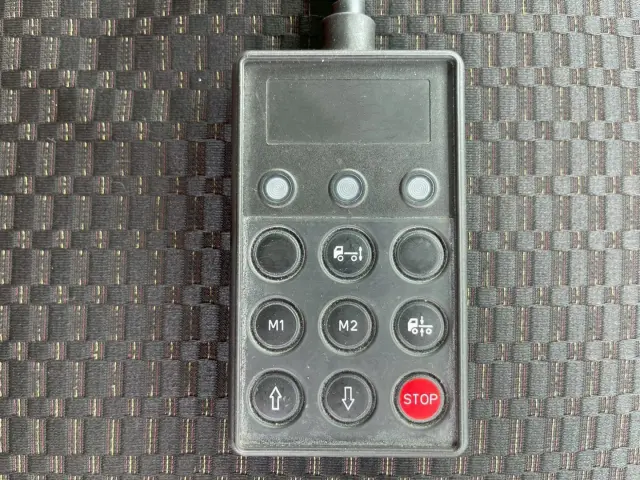 エアサスのコントローラーです。|日野 レンジャー 2PG-FD2ABG(2WD)の写真36