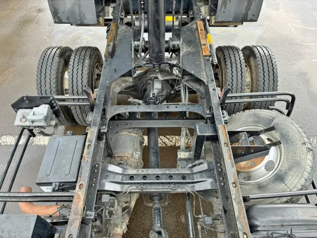 いすゞ フォワード TKG-FRR90S1(2WD)の写真15