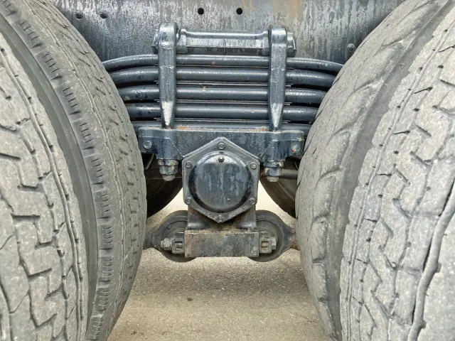 リーフサスです。|UD クオン QKG-CW5YL改(6x4)の写真5