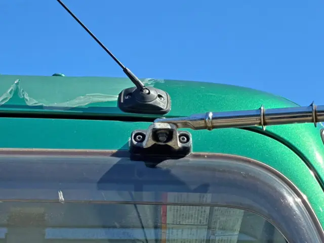 アンテナが折れています。|日野 レンジャー QKG-FE7JLAG(2WD)の写真37