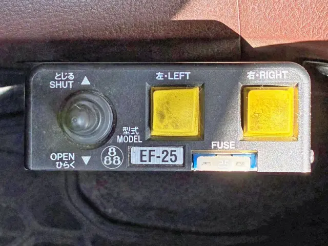 コボレーンの操作スイッチです。|日野 プロフィア 2DG-FS1AGEの写真34