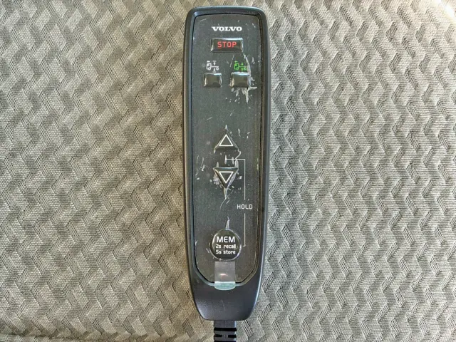 エアサスのコントローラーです。|ボルボ FM トラクター 2DG-5K4TBA1の写真24