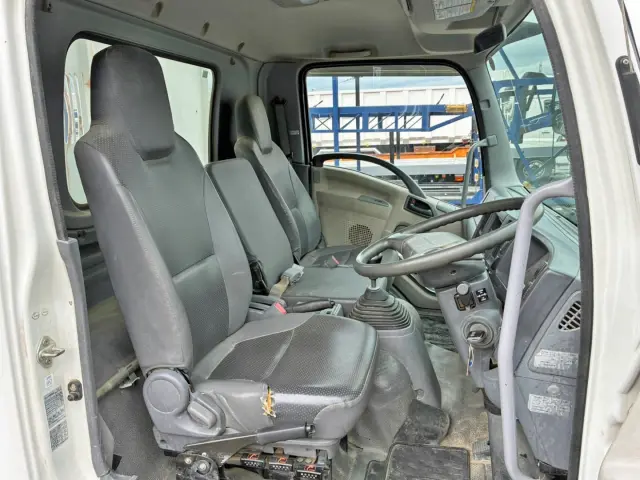 いすゞ フォワード PKG-FRR90S1(2WD)の写真7