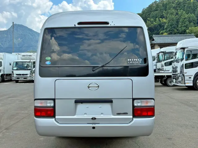 リヤ周りの状態です。|日野 デュトロ SKG-XZB50Mの写真9