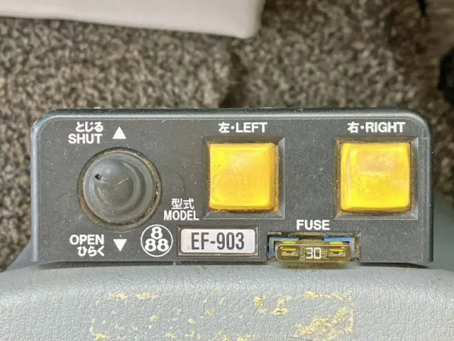 コボレーンの操作スイッチです。|三菱 ファイター TKG-FK62FYの写真47
