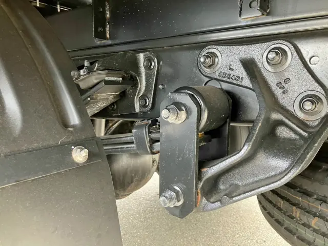 リーフサスです。|日野 デュトロ 2WG-XZU713N(2WD)の写真5