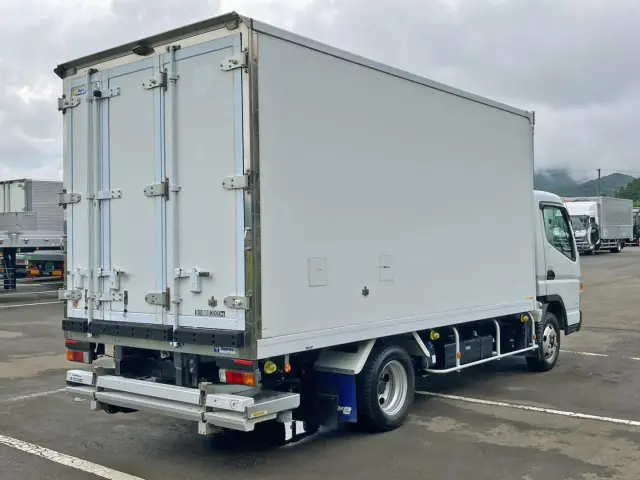 三菱 キャンター TPG-FEB50(2WD)の写真4
