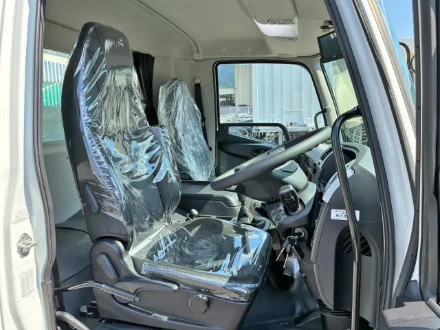 三菱 ファイター 2KG-FK72F(2WD)の写真7
