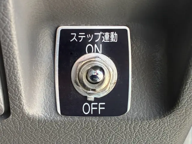 日野 デュトロ SKG-XZB50M(2WD)の写真23