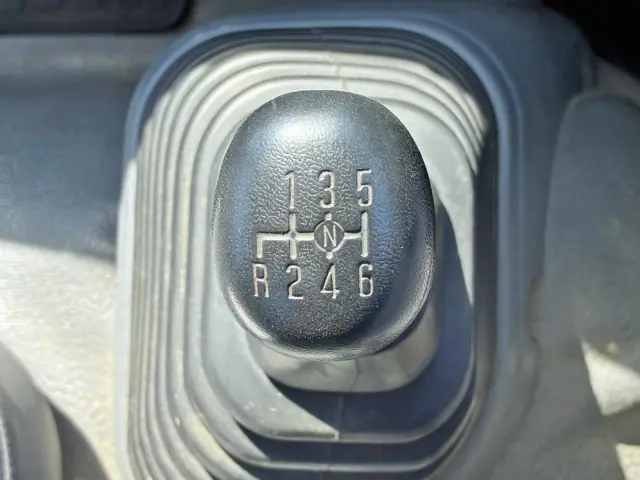 いすゞ フォワード TKG-FRR90S2(2WD)の写真29