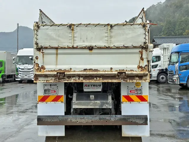 リヤ周りの状態です。|日野 プロフィア 2DG-FS1AGAの写真24
