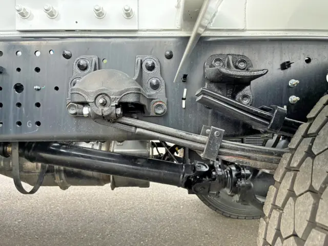 リーフサスです。|いすゞ フォワード 2PG-FRR90S4(2WD)の写真5
