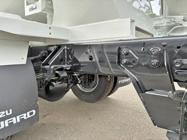 シャーシの状態です。|いすゞ フォワード 2PG-FRR90S4(2WD)の写真6