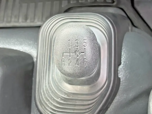 いすゞ フォワード 2PG-FRR90S4(2WD)の写真26