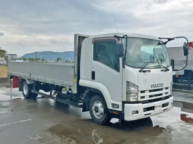 いすゞ フォワード SKG-FRR90S2(2WD)の写真2